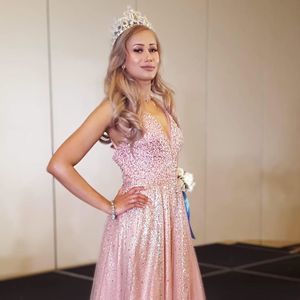 Meet your Posher, Samyea